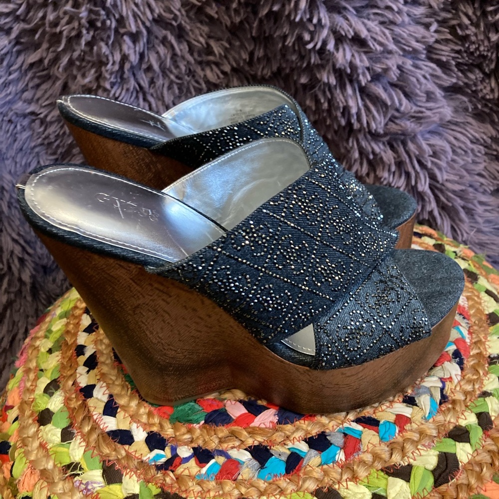 Denim Sparkly Guess wedges - Picture 6 of 6